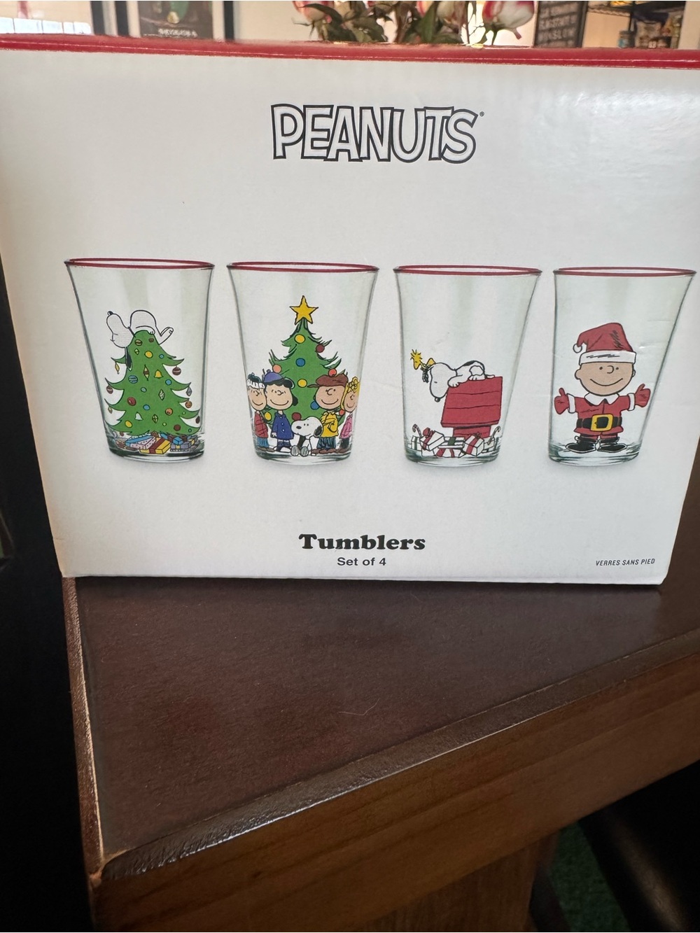 William Sonoma Peanuts Holiday Tumbler 9oz Set - Red Trim (Set of 4) new in box